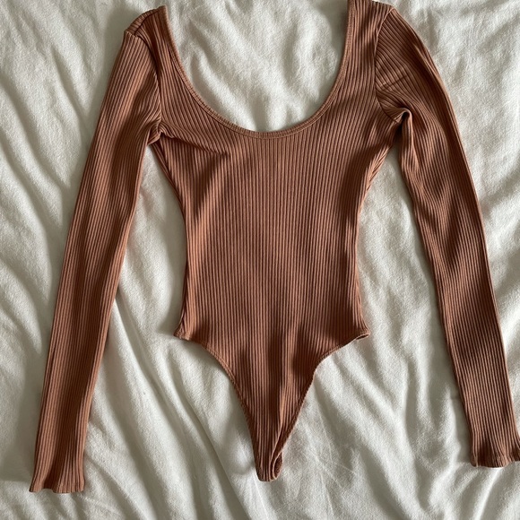 Wilfred scoop neck bodysuit -size XS - Picture 2 of 2
